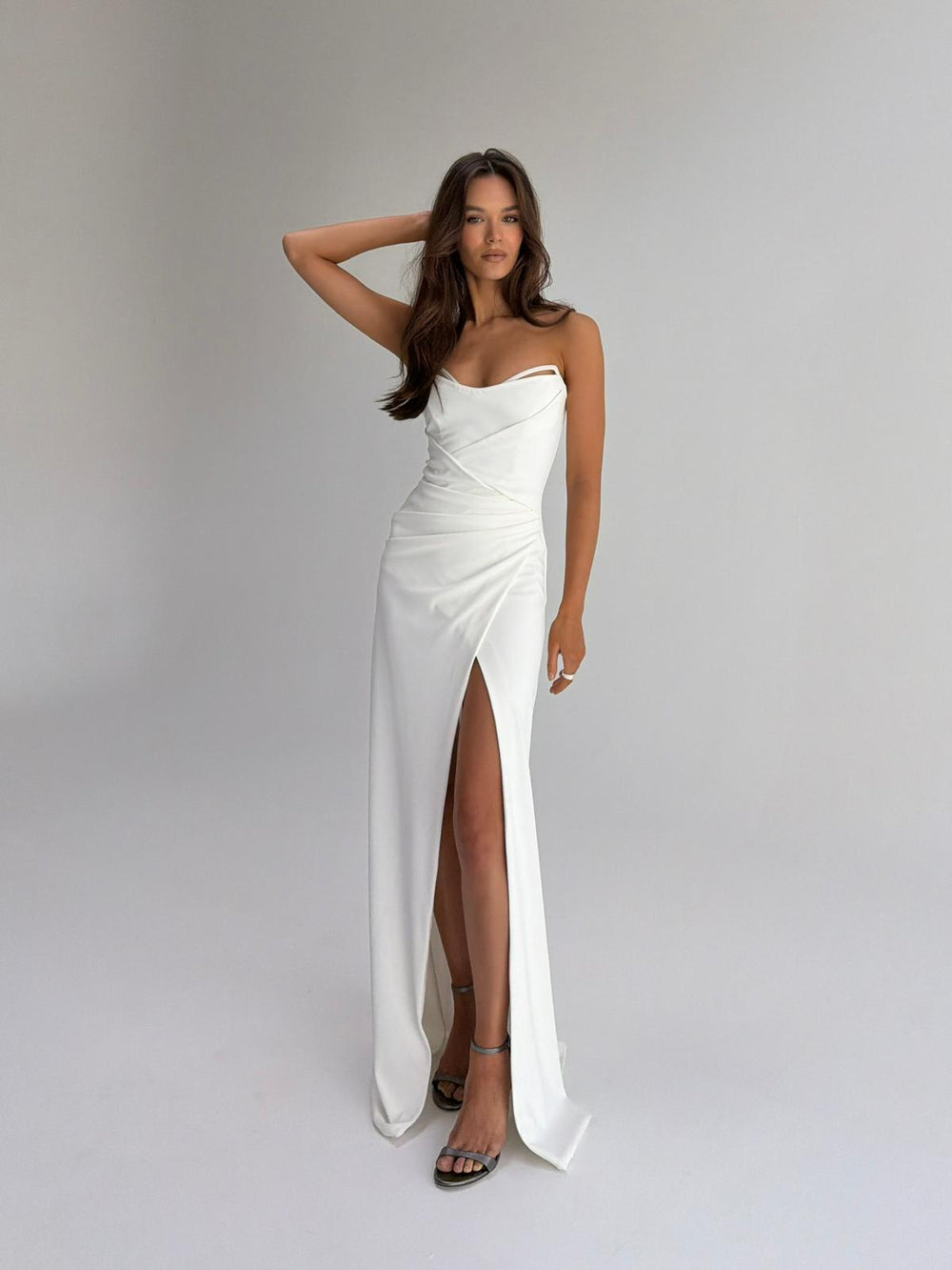 שמלת לויאל - לבן