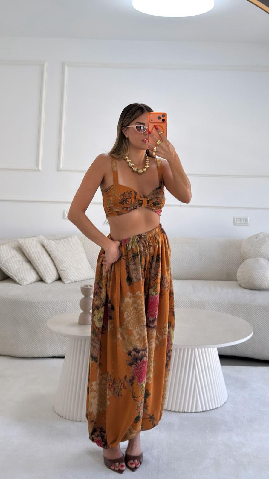 מכנסי אנג'לה