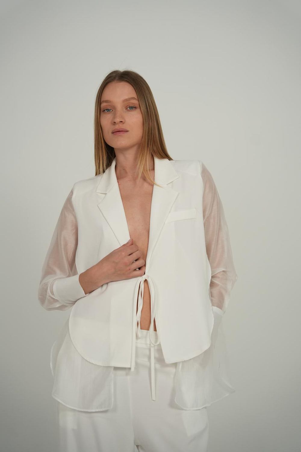 חליפת בקי - לבן