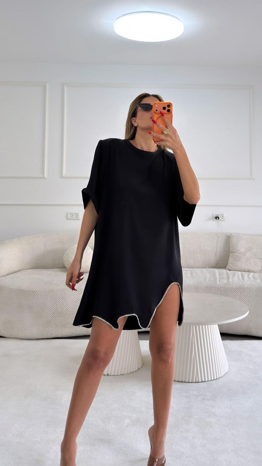 שמלת מינה - שחור